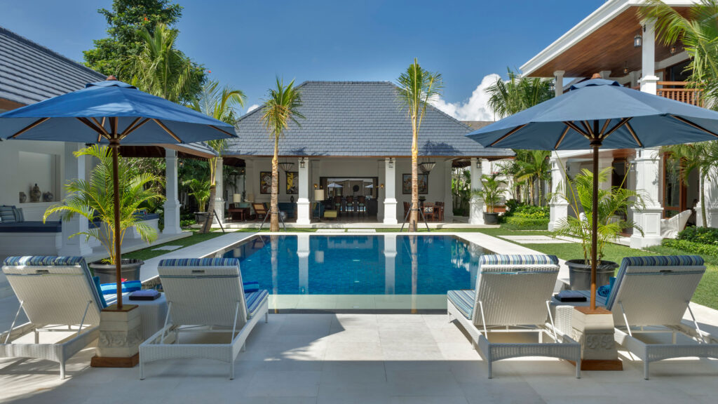 01 Villa Windu Asri Relaxing Pool Area - Island Events Co Bali