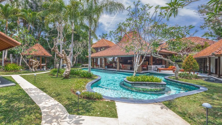 1. Des Indes I Escape From The Hustle And Bustle 29 - Island Events Co Bali