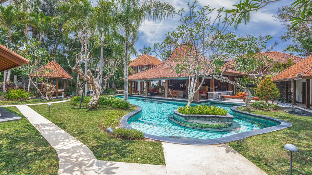 1. Des Indes I Escape From The Hustle And Bustle 7 - Island Events Co Bali